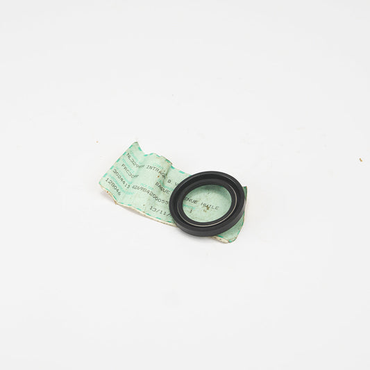 INNER STUB AXLE OIL SEAL