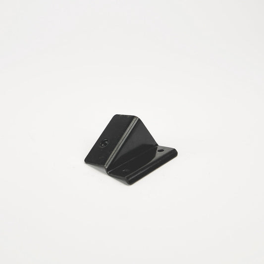 RH BUMPER END CAP BRACKET